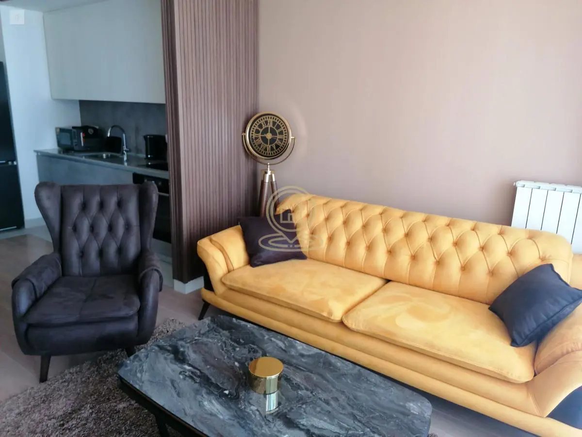  novogradnja Trosoban stanovi Savski venac Beograd na vodi 1600 evra 