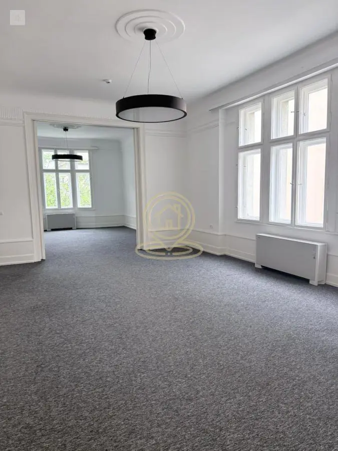 Beograd Vračar poslovni prostor 2800 evra 