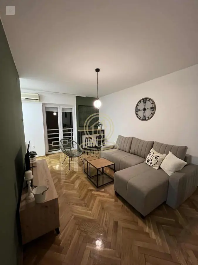 Jednosoban stanovi Stari Grad - 350 evra 