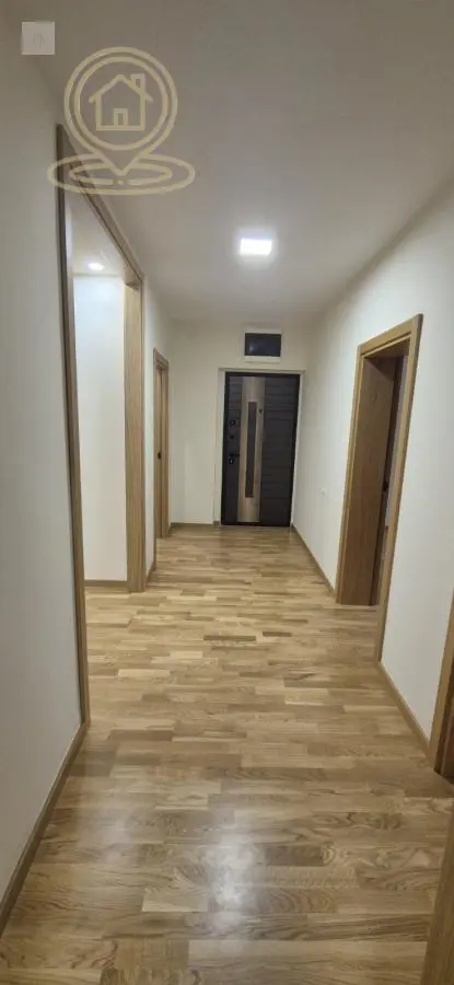  uknjizeni Trosoban stanovi Pantelej - 135000 evra 