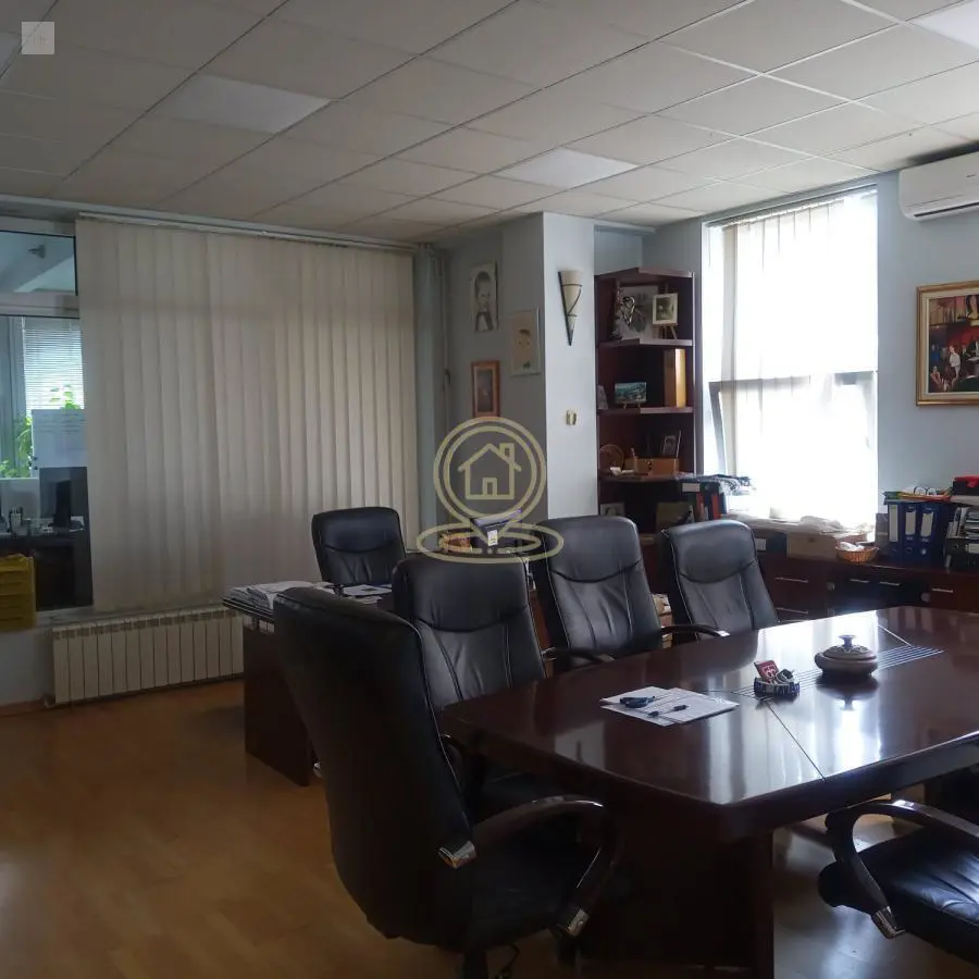 Novi Sad Centar poslovni prostor 432000 evra 