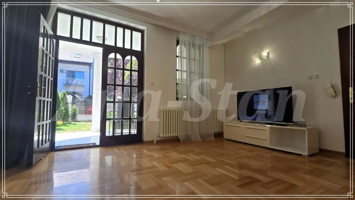 stanovi Beograd  uknjizeni Četvorosoban 