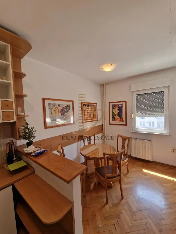 Jednosoban stanovi Novi Beograd Sava centar (Blok 19 do 23) 450 evra 