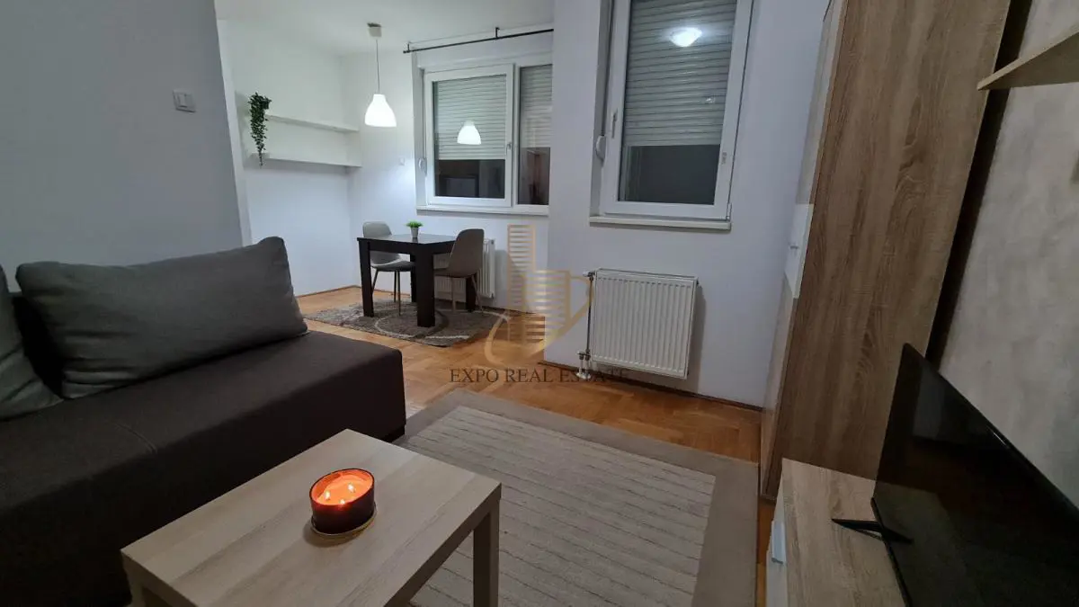  novogradnja Garsonjera stanovi Novo Naselje - 300 evra 