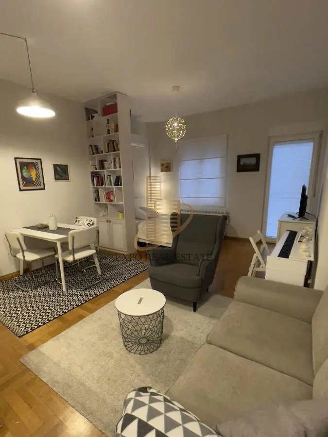 Beograd Stari Grad Garsonjera stanovi 600 evra 