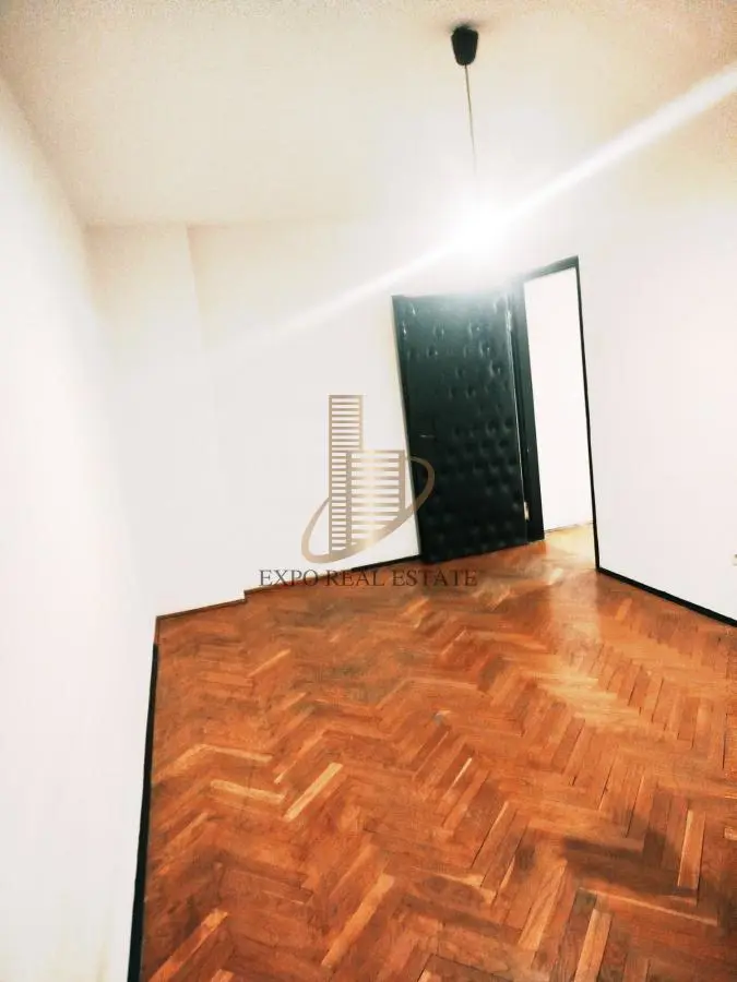 Beograd Stari Grad Dvosoban stanovi 650 evra 