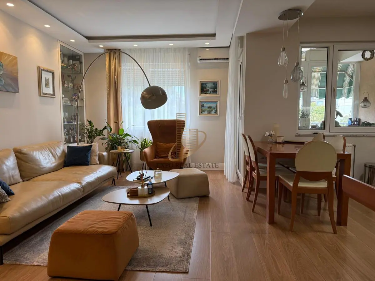 Novi Sad Rotkvarija  novogradnja  uknjizeni Petosoban stanovi 436800 evra 