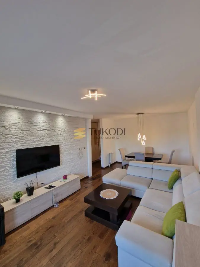 stanovi Novi Sad  novogradnja  uknjizeni Trosoban 