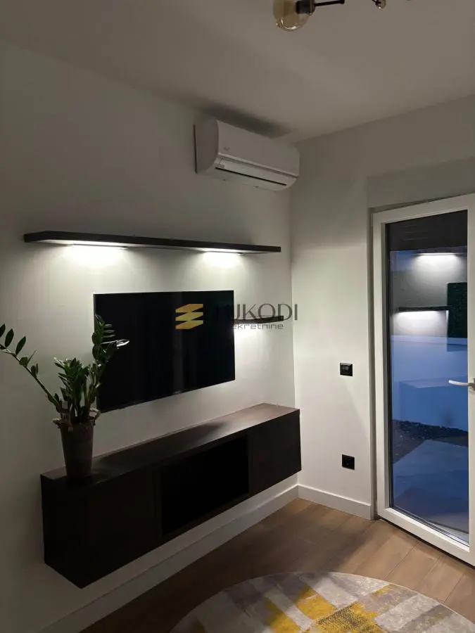 Beograd Novi Beograd  novogradnja Jednoiposoban stanovi 430 evra 