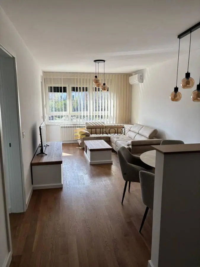 Beograd Zemun  novogradnja Dvosoban stanovi 750 evra 