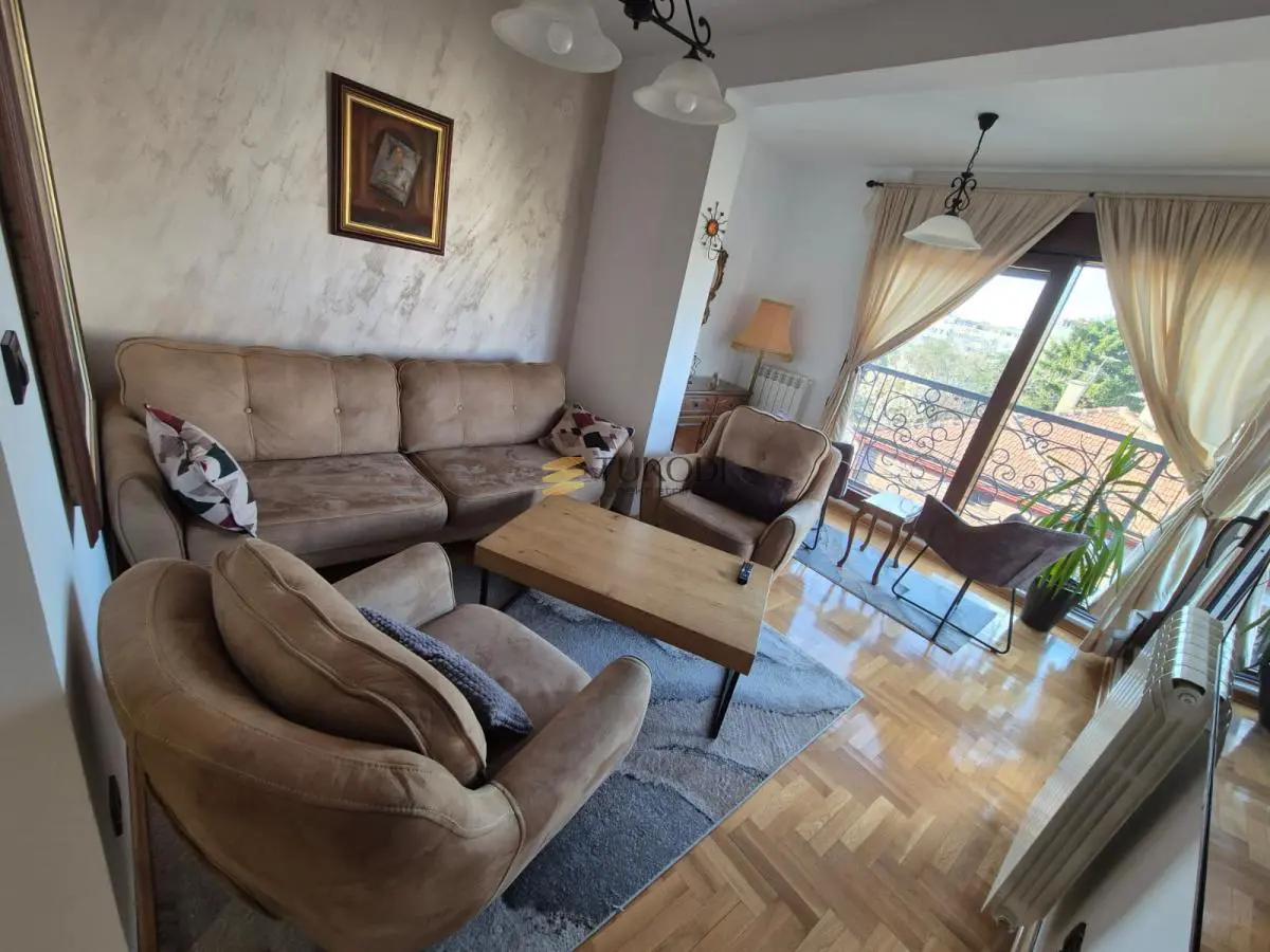 Beograd Voždovac  novogradnja Petosoban stanovi 1400 evra 
