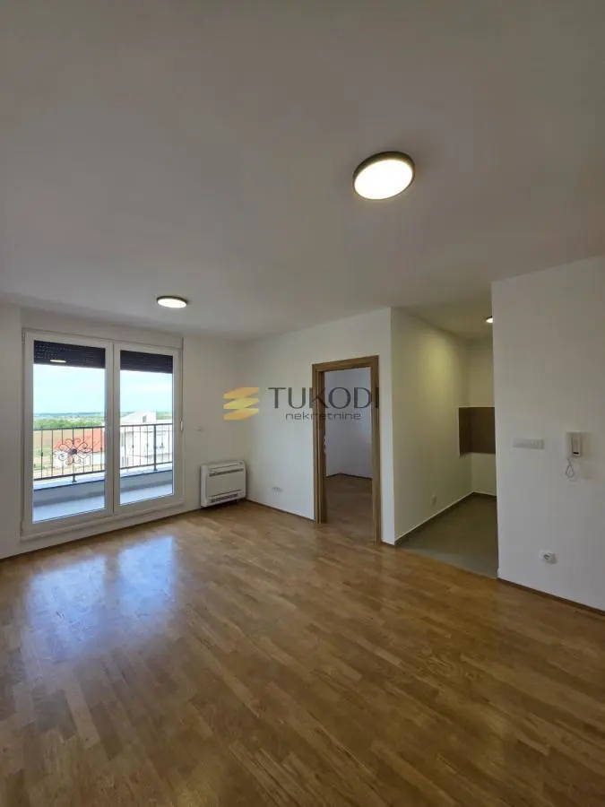 Novi Sad Petrovaradin  novogradnja Troiposoban stanovi 143000 evra 