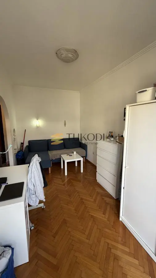 stanovi Beograd Studentski Trg Garsonjera 