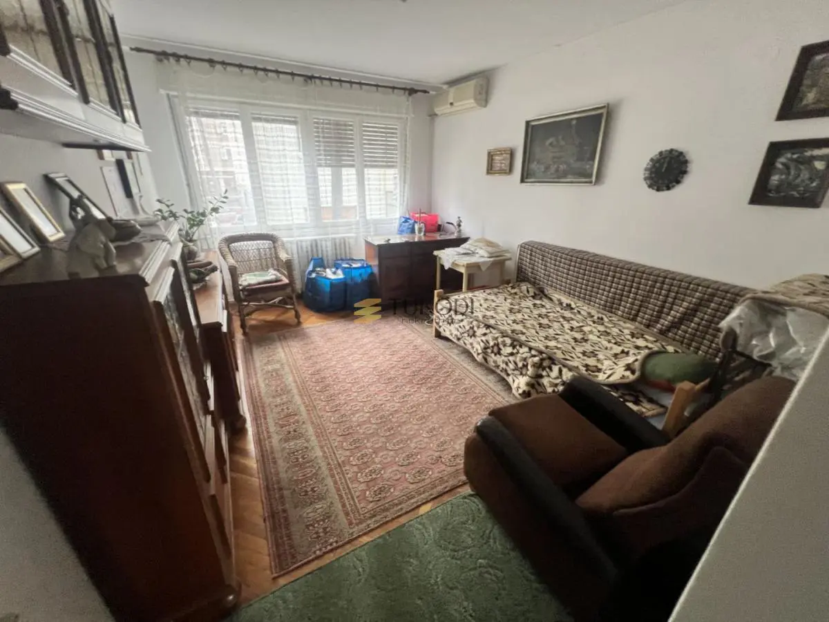  uknjizeni Četvorosoban stanovi Stari Grad - 273000 evra 
