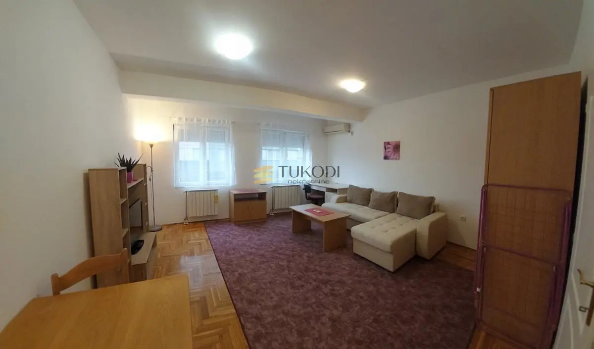  novogradnja Garsonjera stanovi Bulevar Evrope - 270 evra 