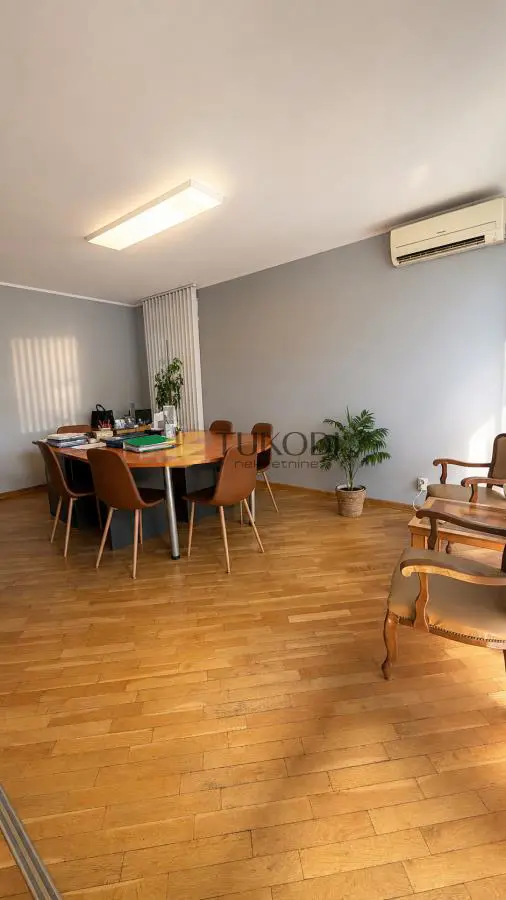 stanovi Beograd Blok 22  uknjizeni Trosoban 
