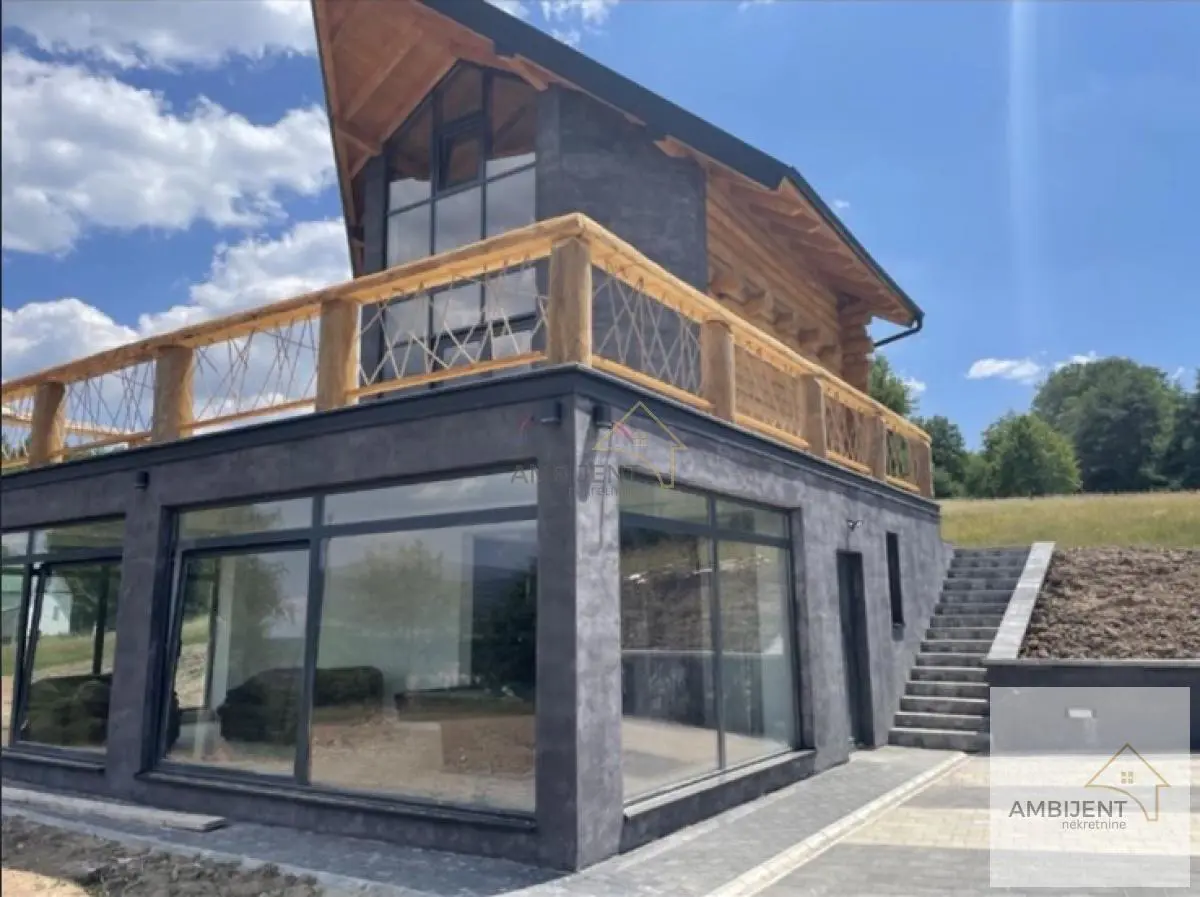 Zlatibor Okolina  uknjizeni kuće 340000 evra 