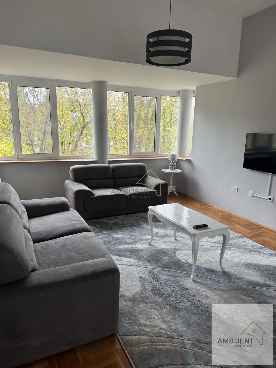  uknjizeni Šestosoban stanovi Savski venac Dedinje 1400 evra 