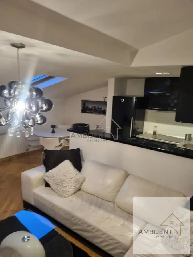 stanovi Beograd Gundulićev venac Trosoban 