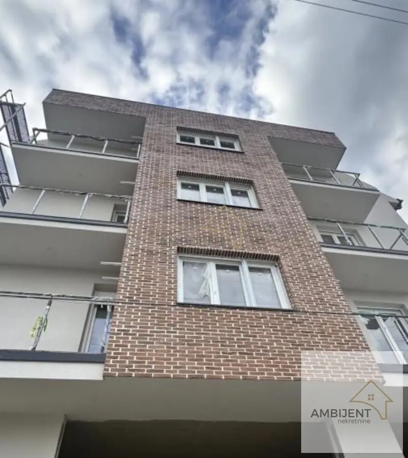 stanovi Stara Pazova Novi Banovci Trosoban 