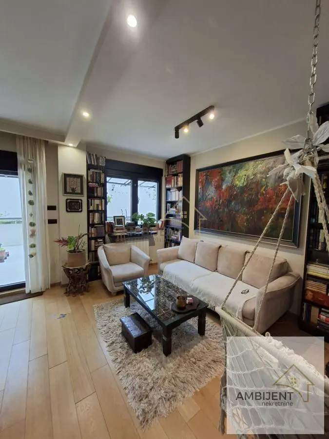  uknjizeni  novogradnja Dvoiposoban stanovi Voždovac Pašino i Lekino brdo 248000 evra 