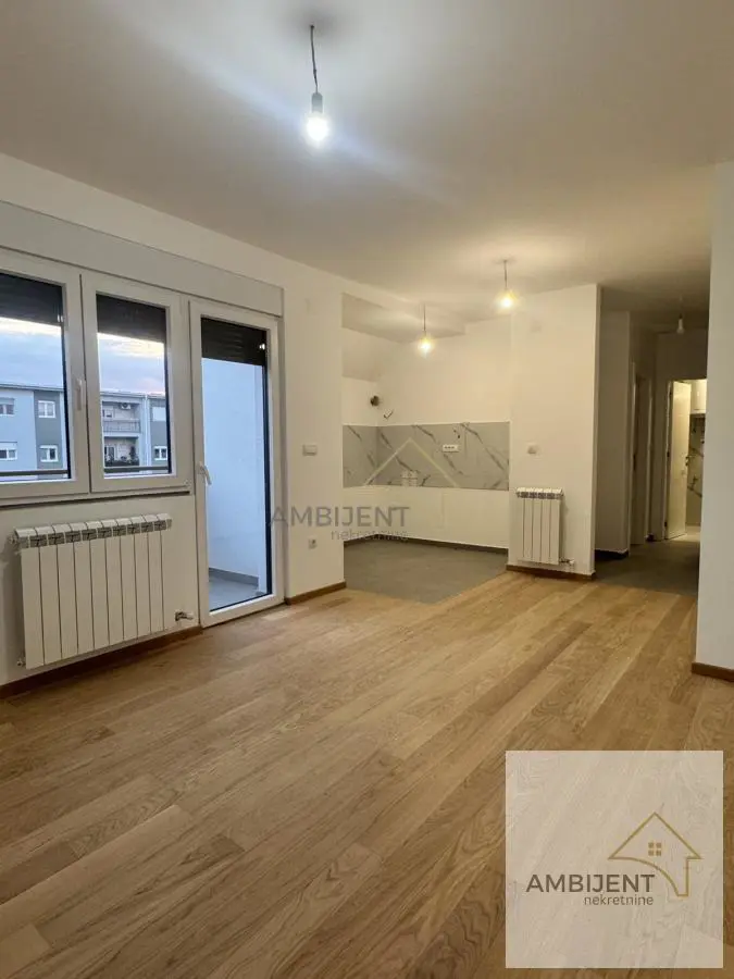  uknjizeni  novogradnja Jednoiposoban stanovi Surčin - 115000 evra 