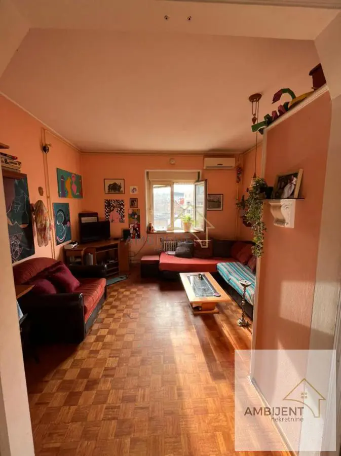 Trosoban stanovi Stari Grad Skadarlija 220000 evra 