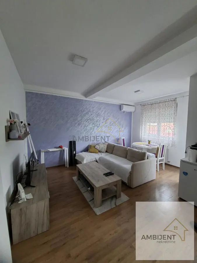 Beograd Zemun Dvosoban stanovi 450 evra 