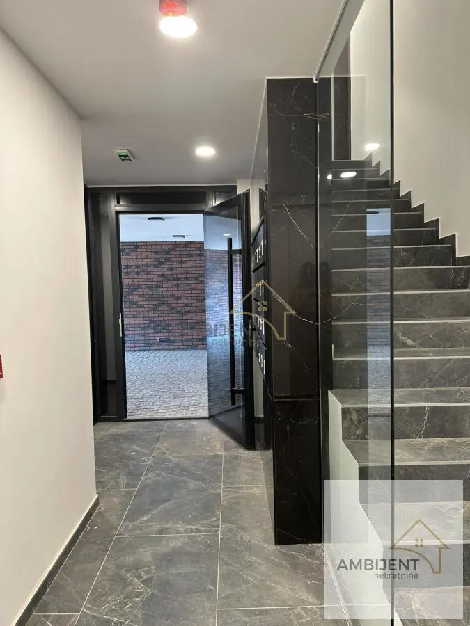 uknjizeni  novogradnja Dvosoban stanovi Novi Beograd Ledine NBGD 155000 evra 