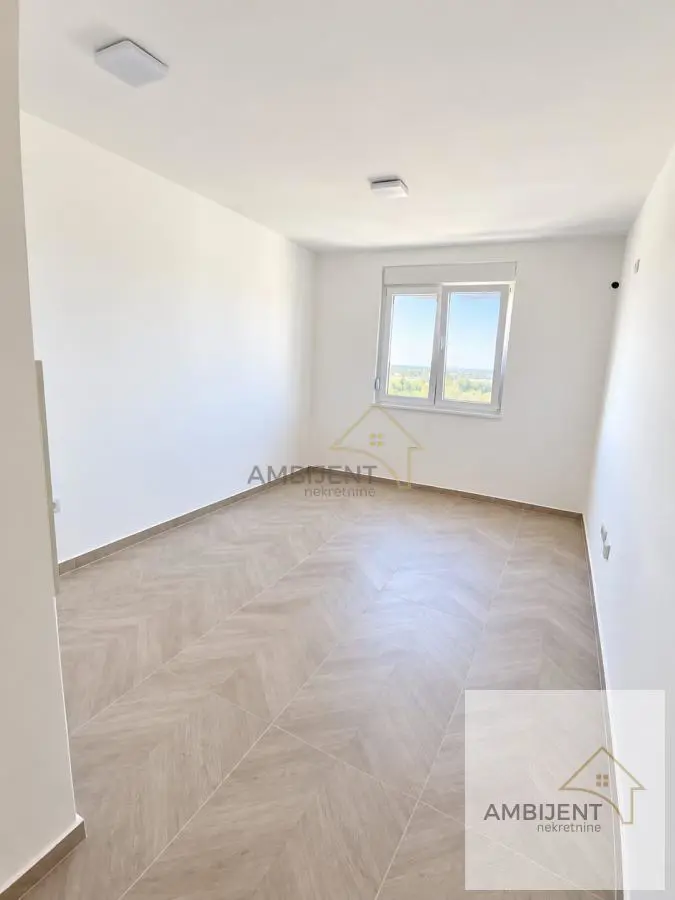  uknjizeni Garsonjera stanovi Centar - 67320 evra 