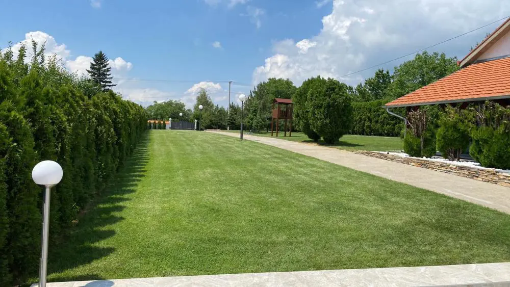 kuće Irig Krstašice 449888 evra 