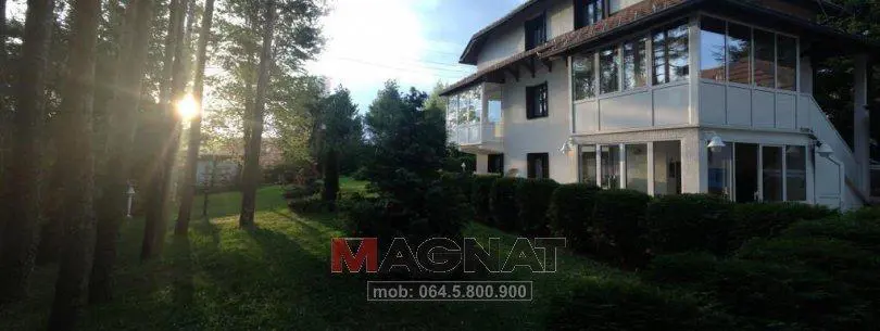 ZLATIBORSKI OKRUG Zlatibor kuće 279900 evra 