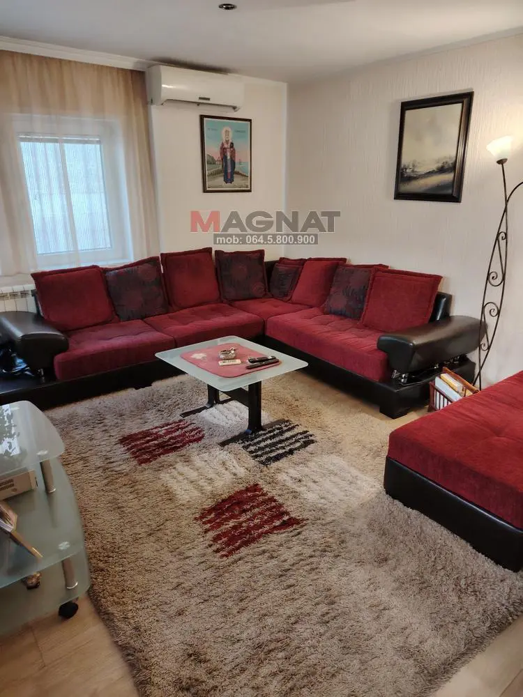 Beograd Zemun kuće 224888 evra 