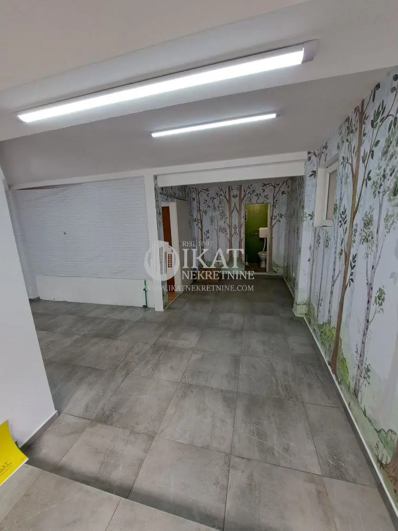 poslovni prostor Zemun Batajnica 550 evra 