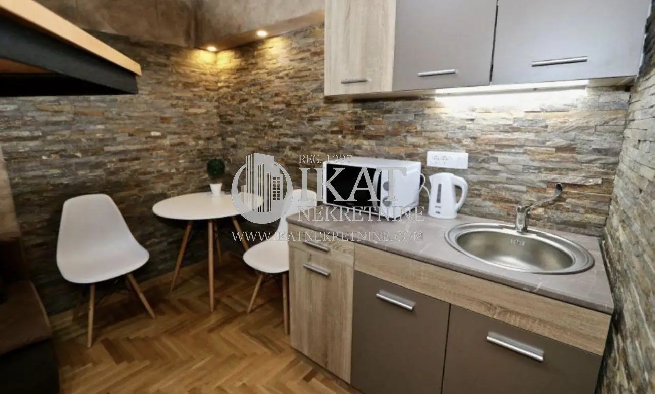 Jednosoban stanovi Stari Grad Dorćol gornji 85000 evra 