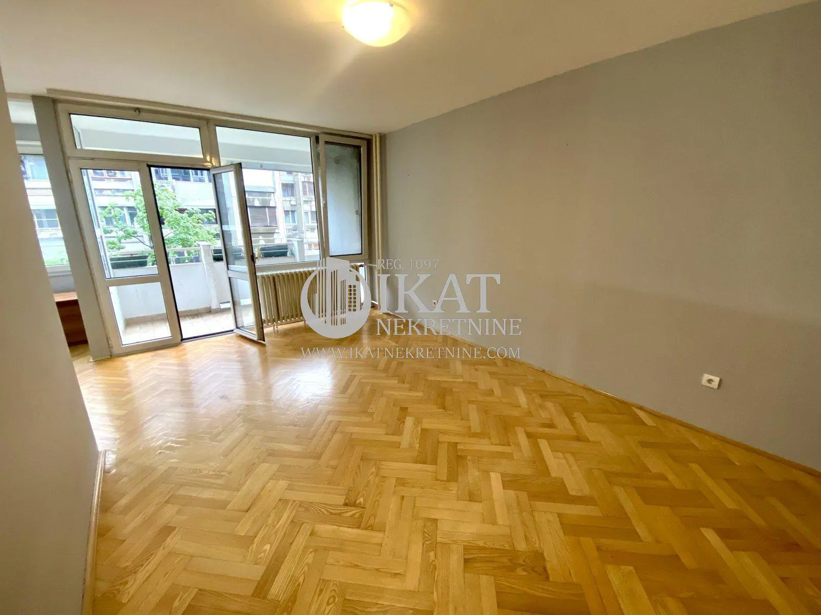 Beograd Novi Beograd Dvoiposoban stanovi 269000 evra 