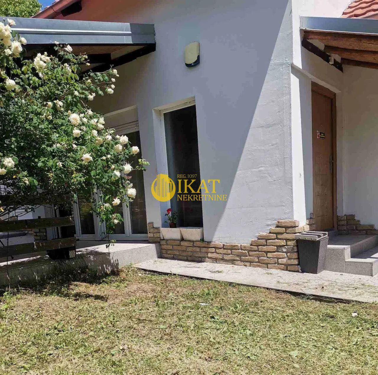 kuće Sremski Karlovci Širi centar 140000 evra 