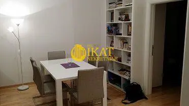 Dvosoban stanovi Voždovac Pašino i Lekino brdo 800 evra 