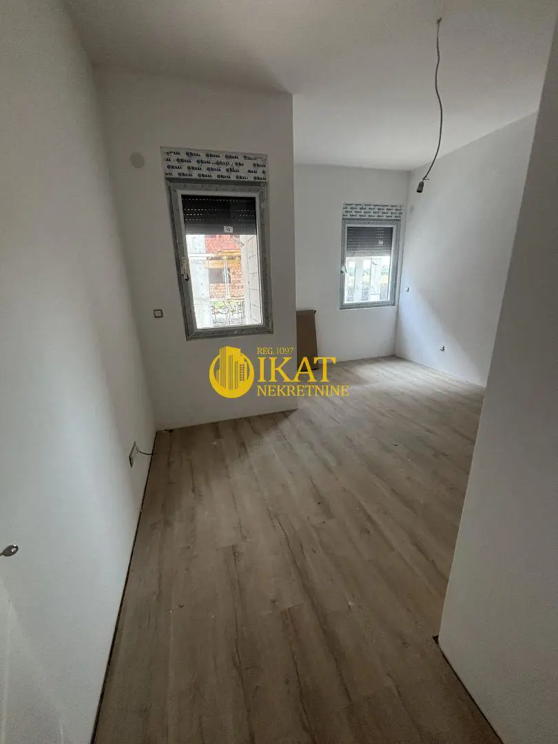 SREMSKI OKRUG Stara Pazova Jednoiposoban stanovi 74830 evra 