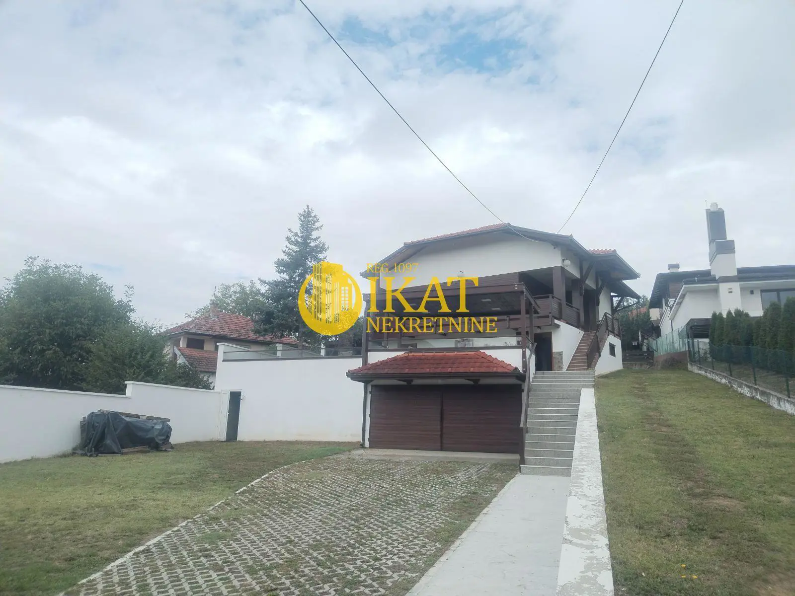 kuće SREMSKI OKRUG 