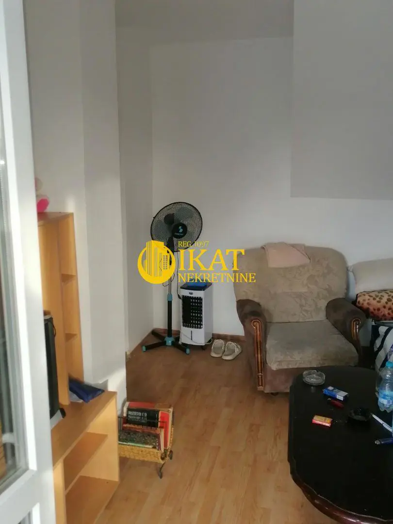 Beograd Zemun Trosoban stanovi 350 evra 