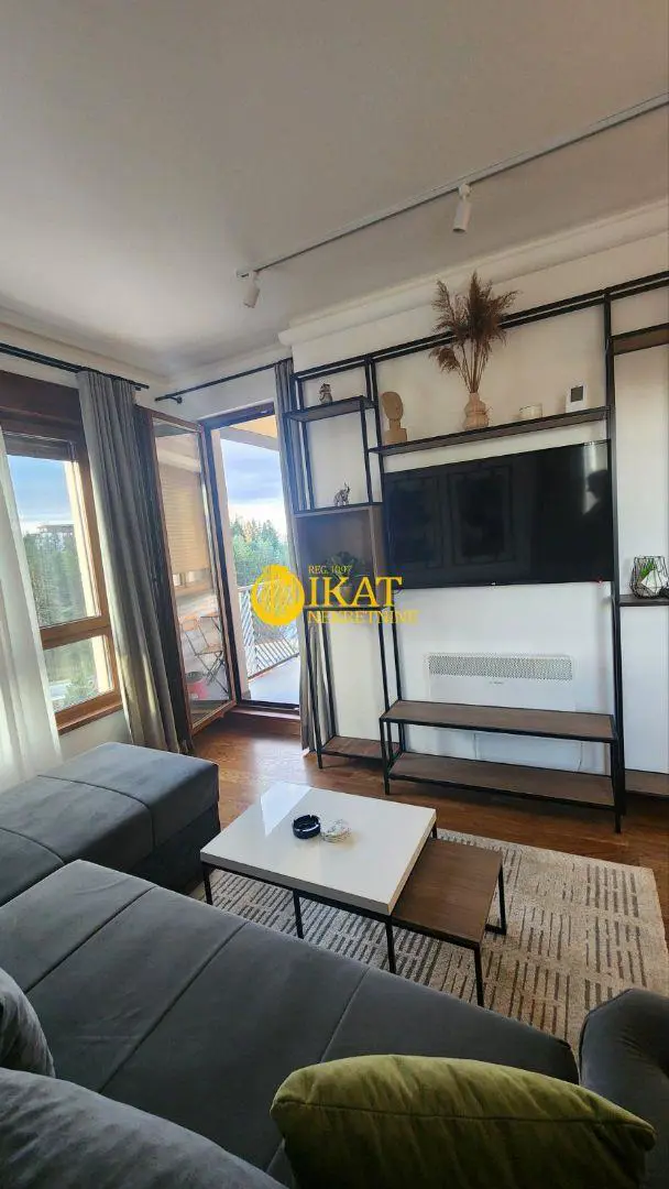 ZLATIBORSKI OKRUG Zlatibor Jednoiposoban stanovi 69000 evra 