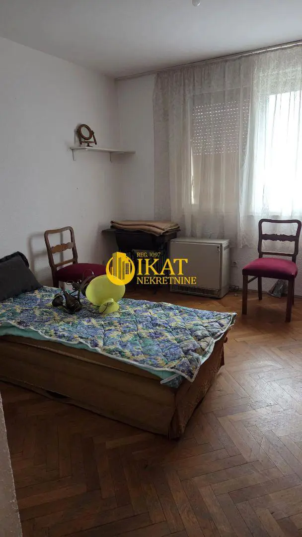 Dvosoban stanovi Zvezdara Gradska bolnica 400 evra 