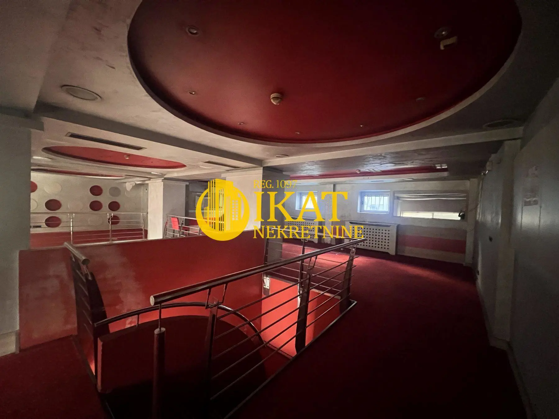 poslovni prostor Stari Grad Skupština 4017 evra 