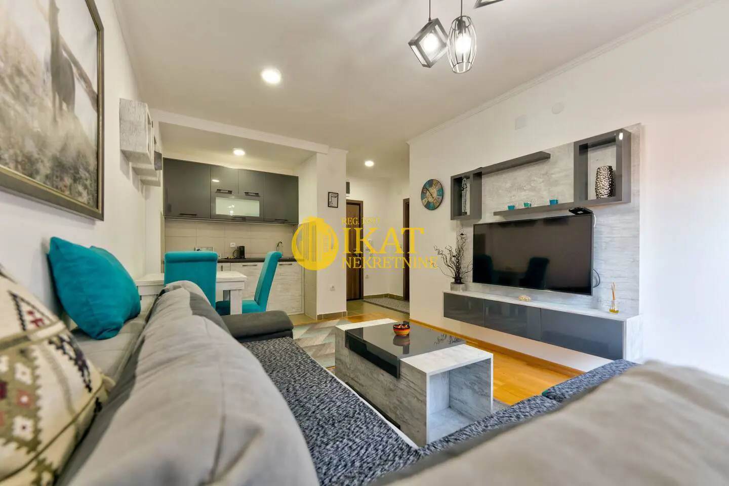 ZLATIBORSKI OKRUG Zlatibor Jednoiposoban stanovi 65800 evra 