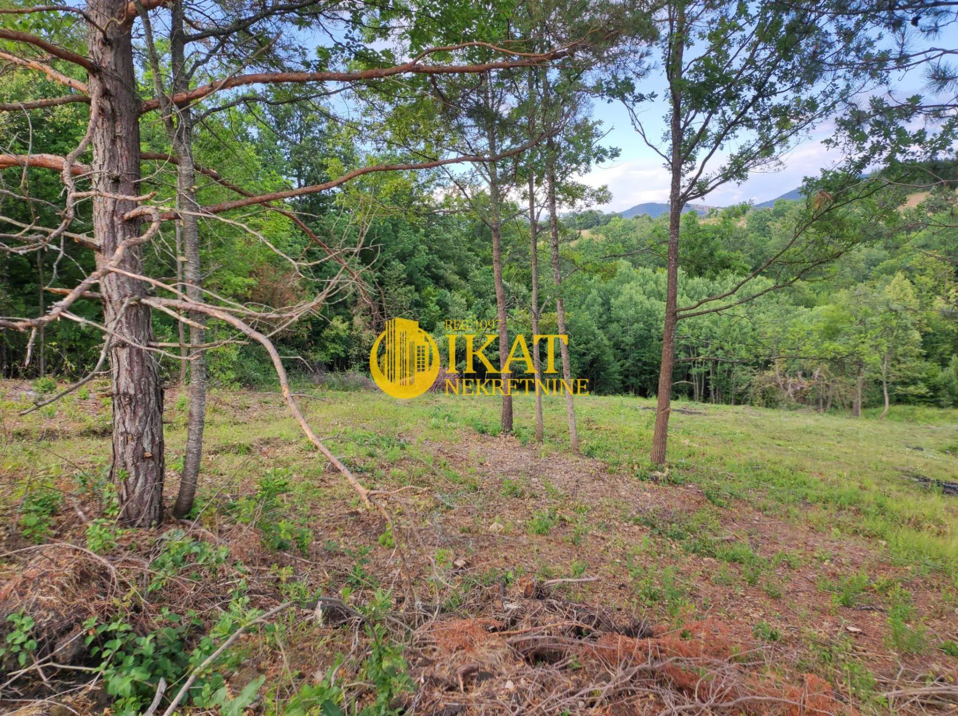 plac Valjevo Divčibare 9600 evra 