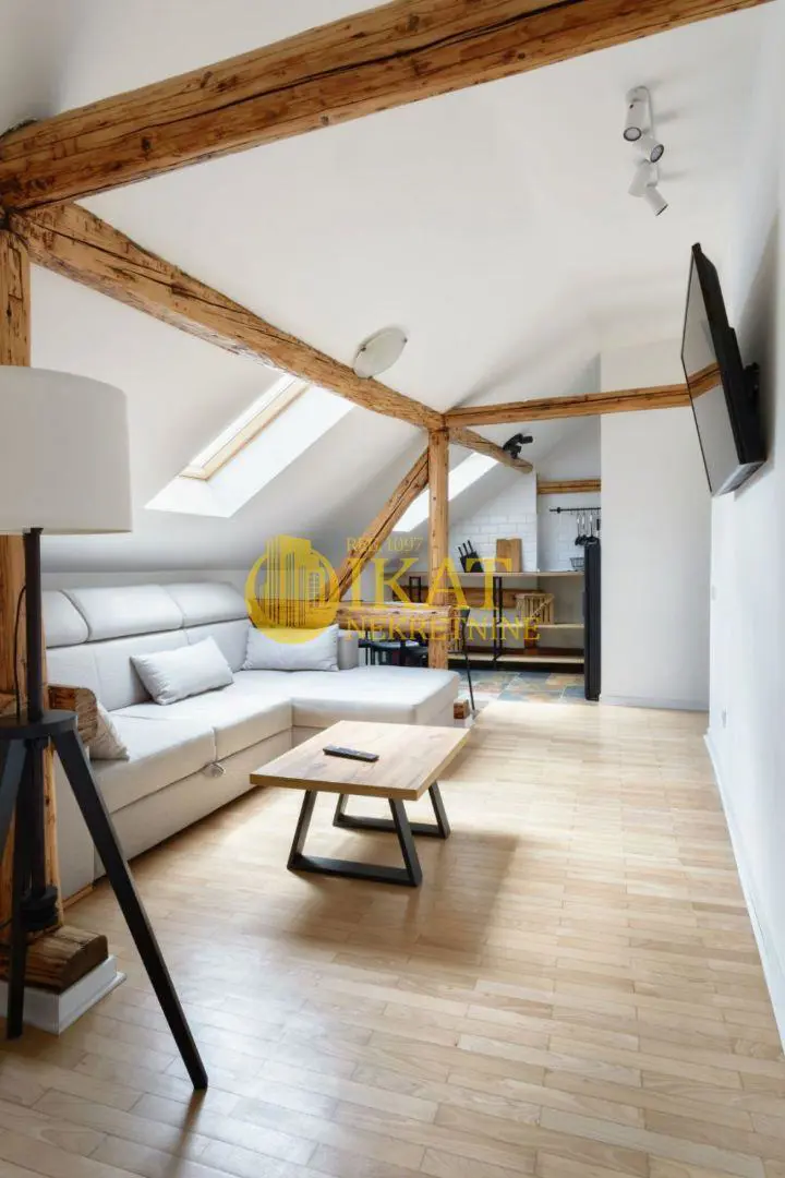 Dvosoban stanovi Stari Grad Dorćol gornji 750 evra 