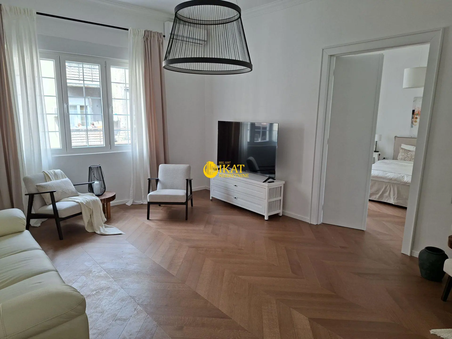 Trosoban stanovi Savski Venac Ekonomski fakultet - Sava 430000 evra 