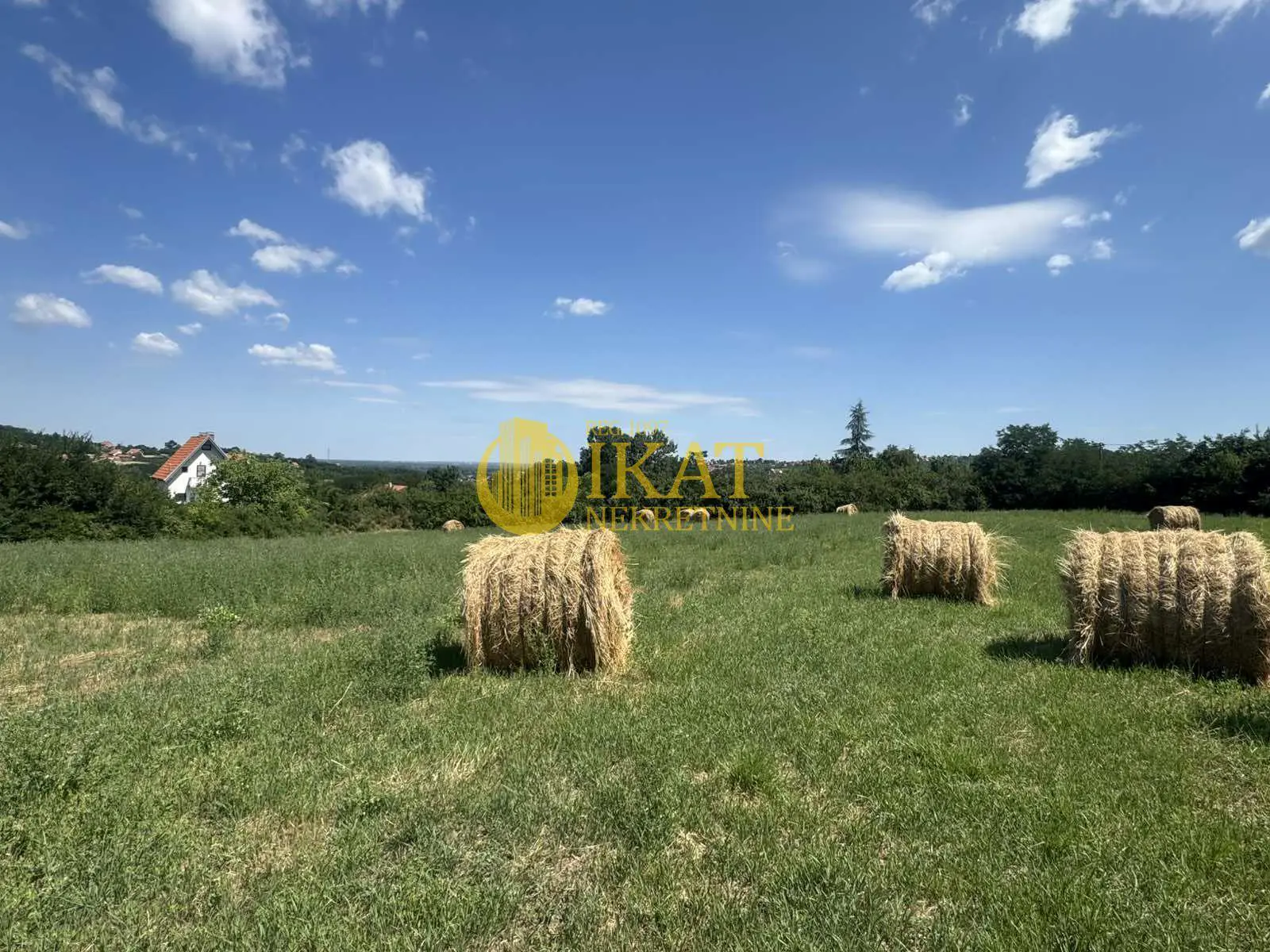 plac Obrenovac Obrenovac okolina 90300 evra 