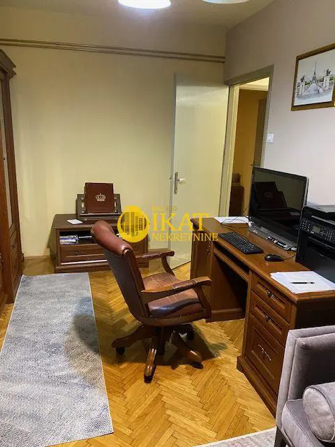 Četvorosoban stanovi Zvezdara Gradska bolnica 348000 evra 